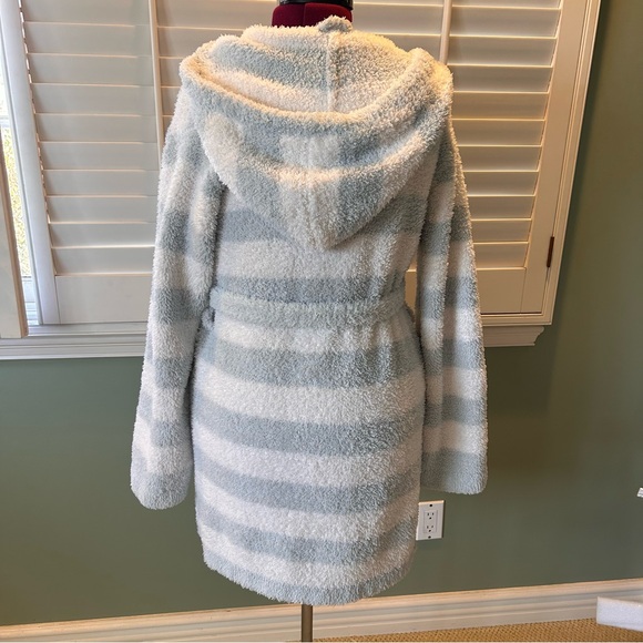 Barefoot Dreams Light Blue and White Striped Hooded Bathrobe - Picture 3 of 7